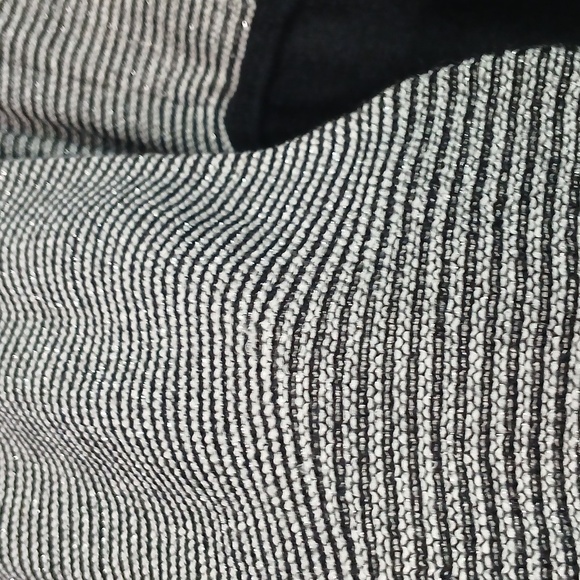 Vintage Elegant Black and Gray Women's Dress, size 12, little sparkling on gray - Picture 5 of 5